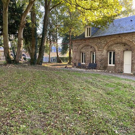 Les Gites Du Chateau Du Cedre Manneville-ès-Plains Exteriör bild