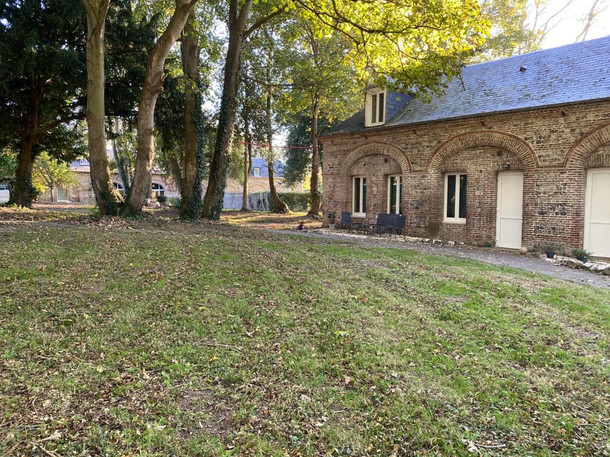 Les Gites Du Chateau Du Cedre Manneville-ès-Plains Exteriör bild